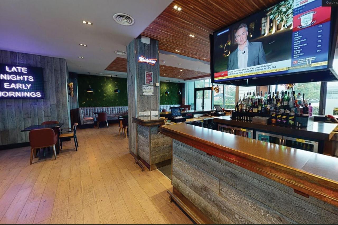 Village Hotel Solihull Extérieur photo