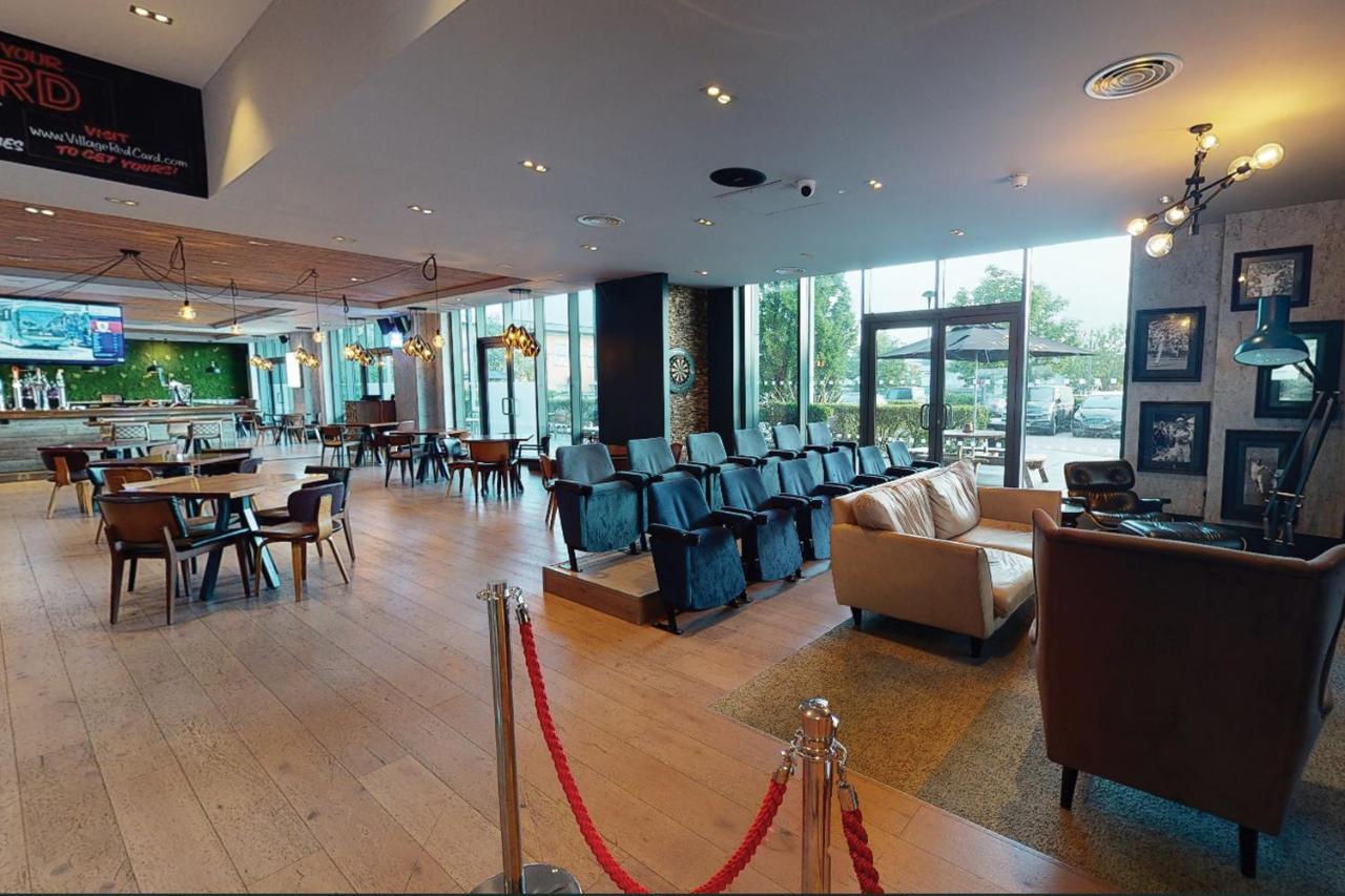 Village Hotel Solihull Extérieur photo