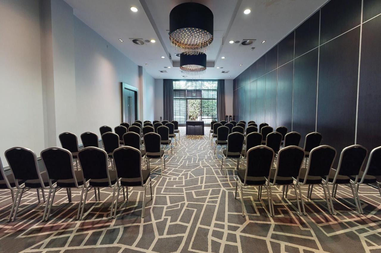 Village Hotel Solihull Extérieur photo