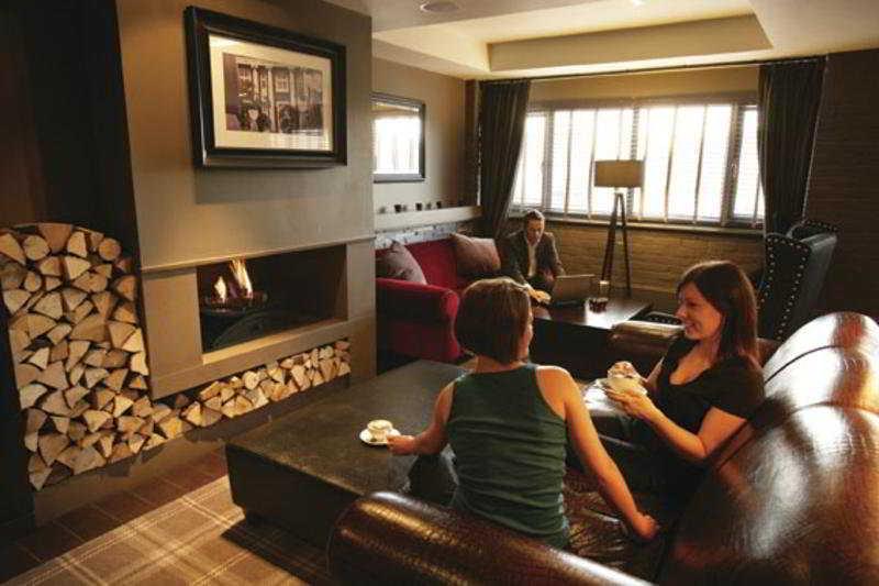 Village Hotel Solihull Extérieur photo