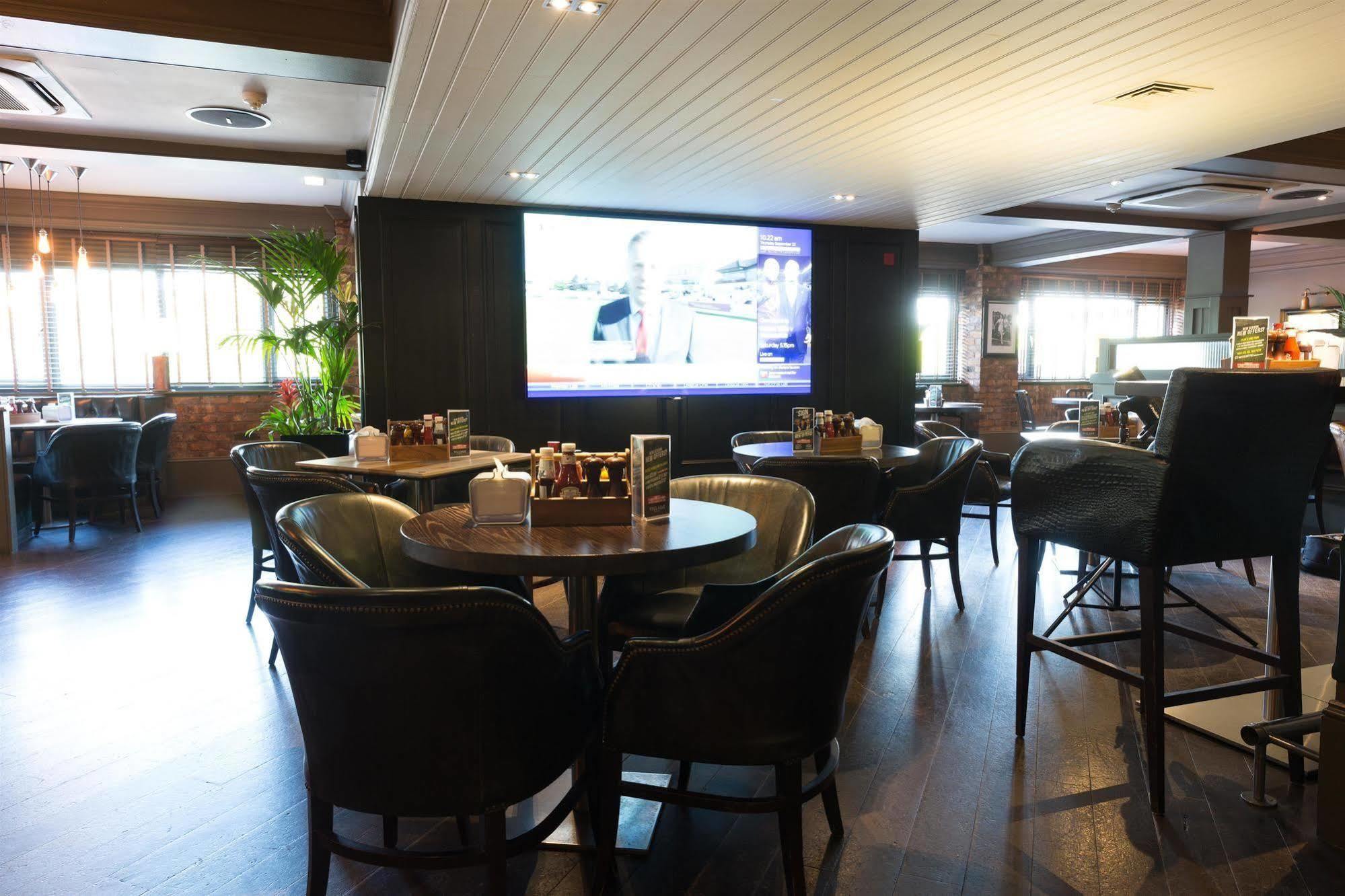 Village Hotel Solihull Extérieur photo